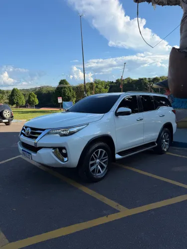 Toyota Hilux SW4 SRX 4X4 2.8 TDI 16V Dies. Aut. 2020