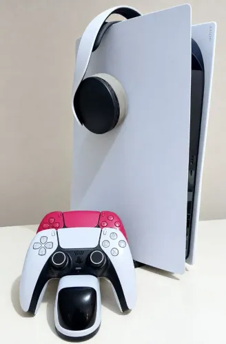 PS5 com leitor de disco 30 jogos 2 controles seminovo completo garantia
