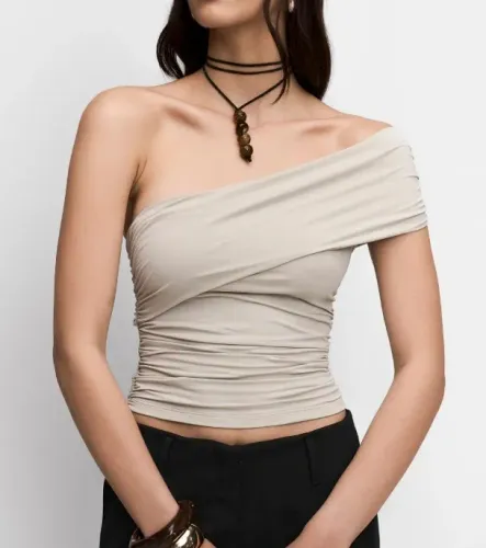 BLUSA OMBRO ÚNICO- semi nova- GUARDAROBA