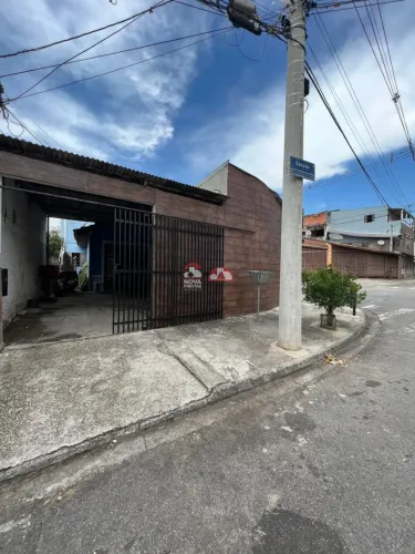 Casa Casa com ponto comercial em São José dos Campos