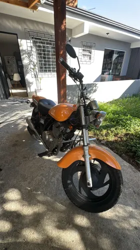 OPORTUNIDADE - MOTO ESTILO CUSTOM PARA PROJETO