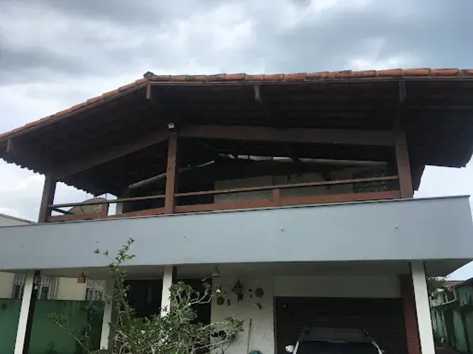 Casa com 3 dormitórios à venda, 380 m² por R$ 3.000.000,00 - Imbetiba - Macaé/RJ