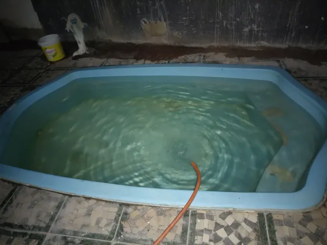 Vendo piscina telhado completo portão de garagem 