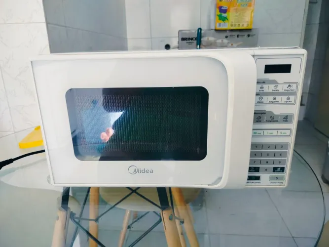 Microondas Midea 20 litros