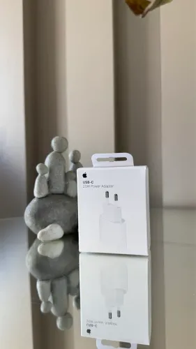 Carregador iPhone, iPad, Apple Watch e AirPods Apple USB-C - 20W