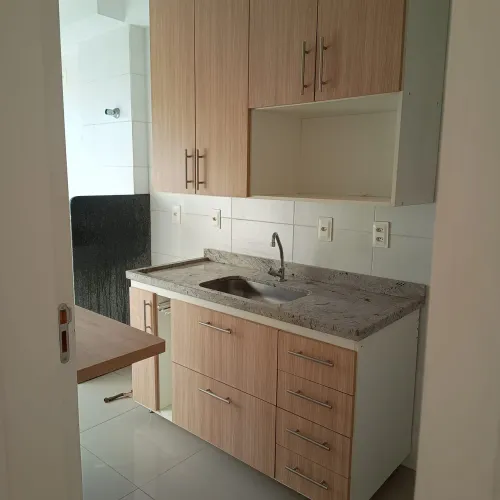 Alugo apartamento condomínio completo.