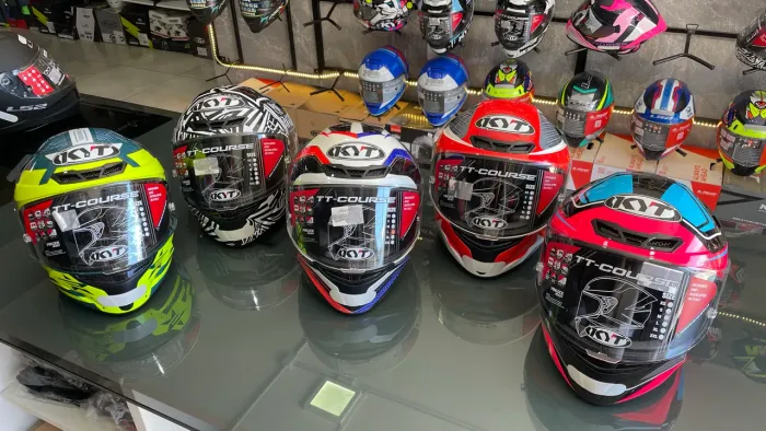 Capacete Esportivo KYT TT COURSE