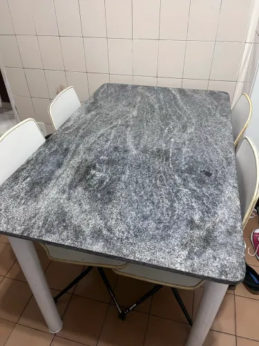 MESA E 4 CADEIRAS