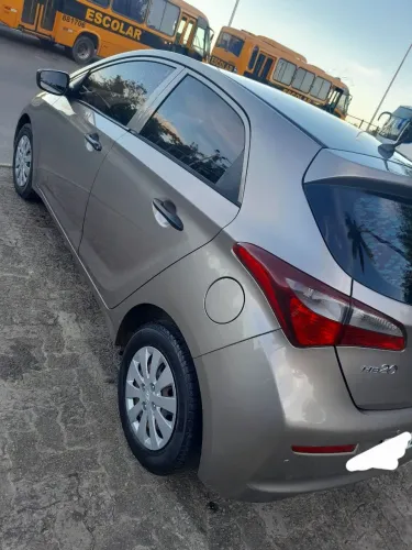 Hyundai HB20 Unique 1.0 Flex 12V Mec. 2019