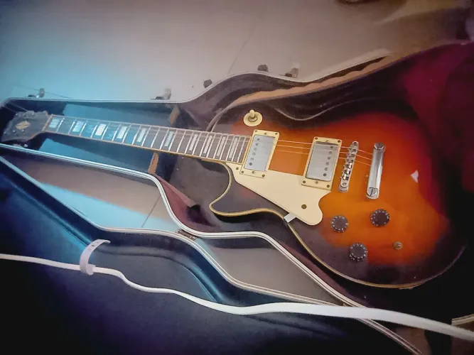 Guitarra Condor Les Paul Clp 2 Special - Alto padrão, tipo Epiphone e Gibson 