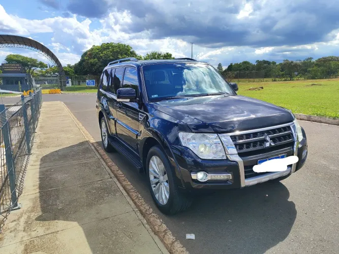 Mitsubishi Pajero HPE Full 3.2 4X4 T.i.dies. 5P AUT 2018