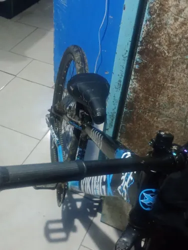 VIKING TUFF 25 SEM TRINCA, USADA MAS EM BOAS CONDIÇÕES 