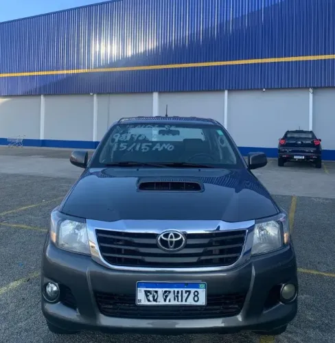 Toyota Hilux CD SR D4-d 4X4 3.0 TDI Dies Aut. 2015