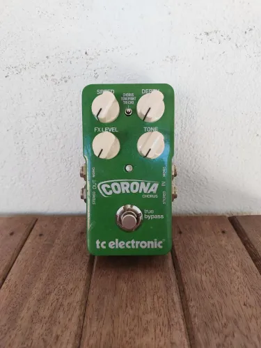 Pedal de guitarra Tc Electronic Corona Chorus