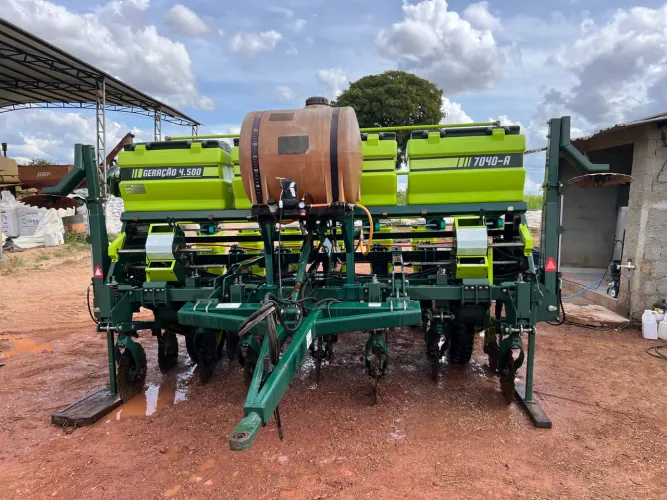 Plantadeira KF geração 4.500