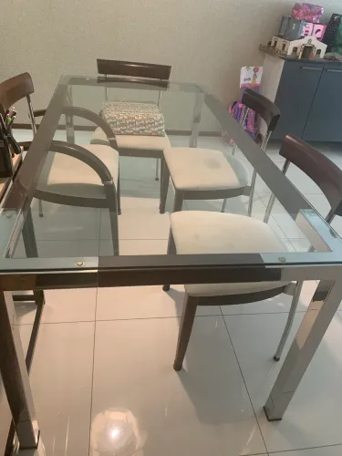 Mesa de Jantar com 6 Cadeiras