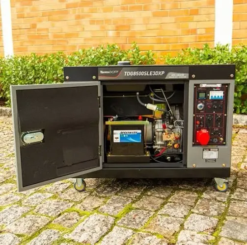 GERADOR 7.5KVA 127VMONO 220V TRIF A DIESEL P ELÉTRICA SILENCIOSO TOYAMA