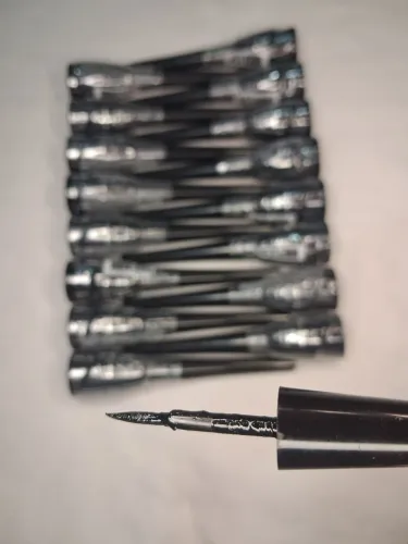 Delineador todos $75
