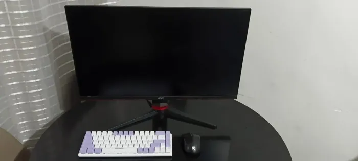 Monitor AOC hero 27P 144hz IPS + teclado mecânico e mouse redragon