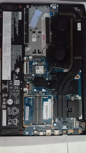 Carcaça notebook gamer + placa de vídeo + processador