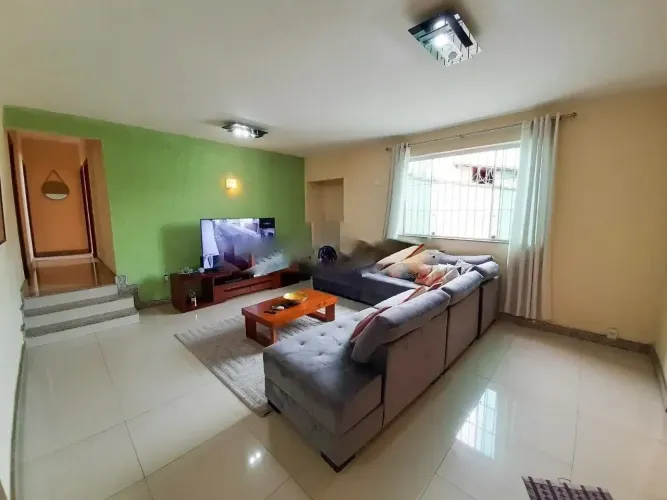 Casa à venda, 4 quartos, 1 suíte, 4 vagas, Santa Amélia - Belo Horizonte/MG
