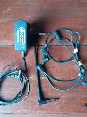 Fonte power play pedais 9v 5x p4