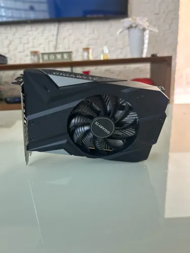 GTX 1650 SUPER
