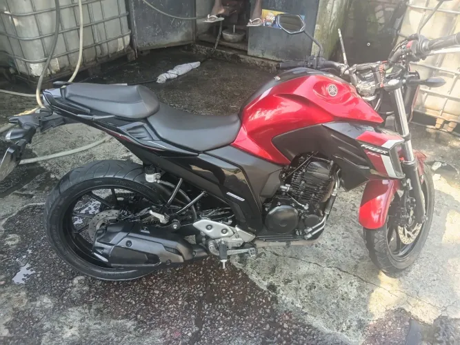 VENDO FZ25 ANO 2.024