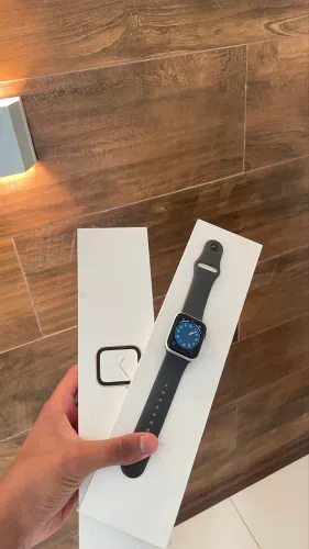 Apple watch s5 ?40mm