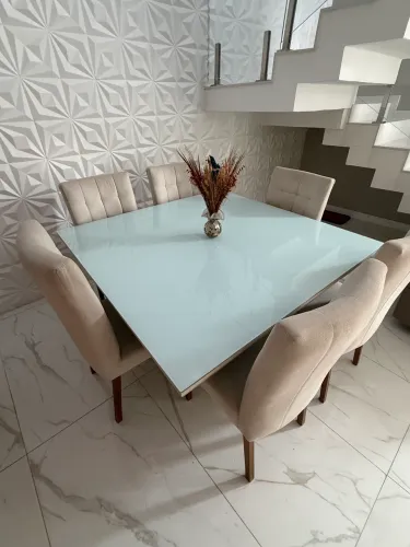 Mesa de Jantar com 6 cadeiras 