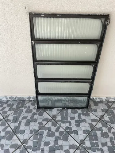 VITRÔ EM ALUMÍNIO BRONZE