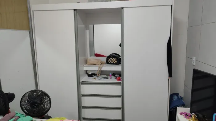 Guarda roupa