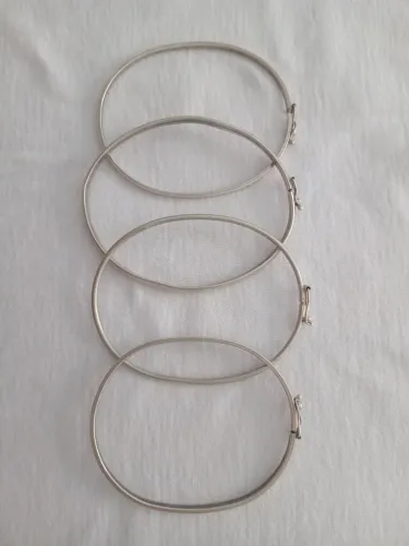 Vendo quatro pulseiras de prata