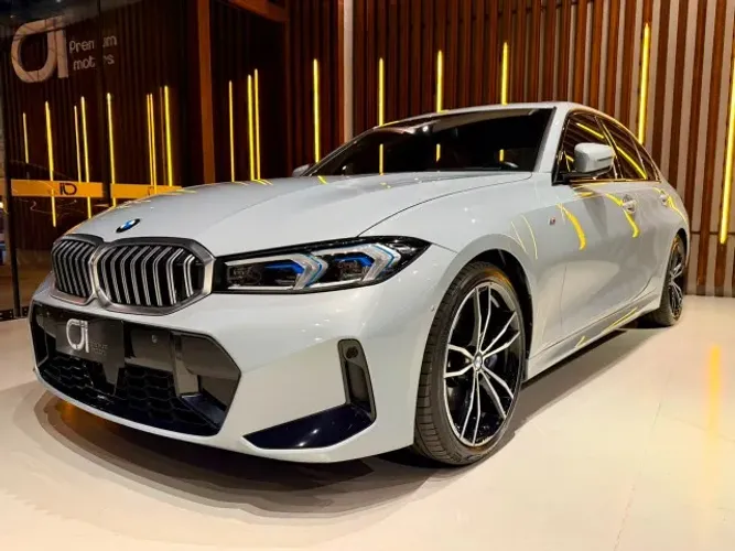 BMW 320I A 2.0 TB M Sport Activeflex 16V 4P 2024