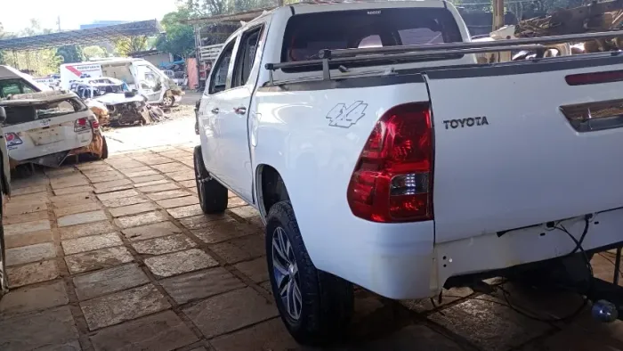Toyota Hilux 2.8 2018 - Sucata para retirada de peças.
