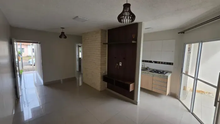 Condomínio Rubi Casa ampliada com piscina para locação