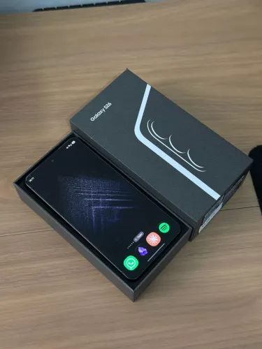 Galaxy S26 512gb (só 3 meses de uso) - troco em iPhone