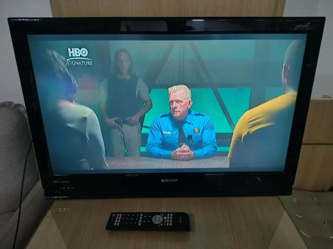 TV SempToshiba 32 polegadas LCD 