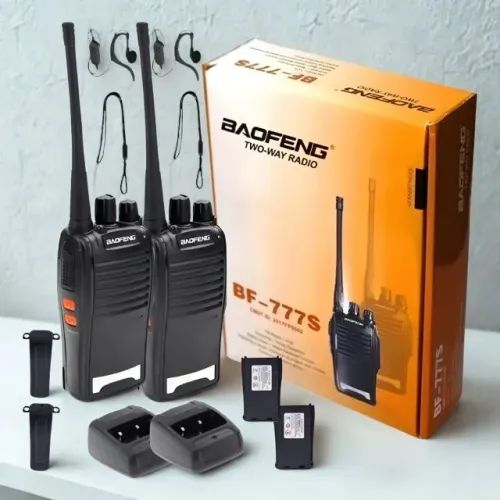 Kit Par 2 Radio Baofeng 777s Walk Talk Comunicador 16 Canais Preto 127/220v