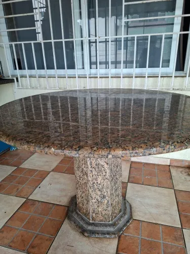 Mesa Granito 1,25 diâmetro