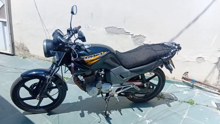 Moto CBX 200 Strada