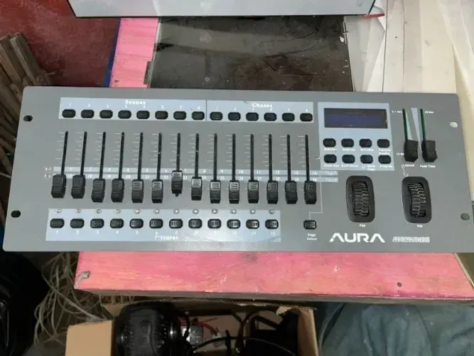 Mesa Controladora De Iluminação Aura DMX - Para Moving Light, Par LED E Strobo