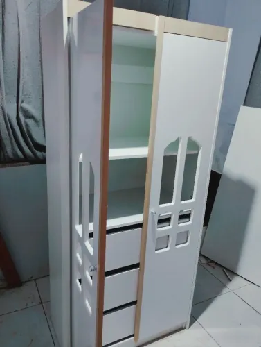 Guarda roupa infantil
