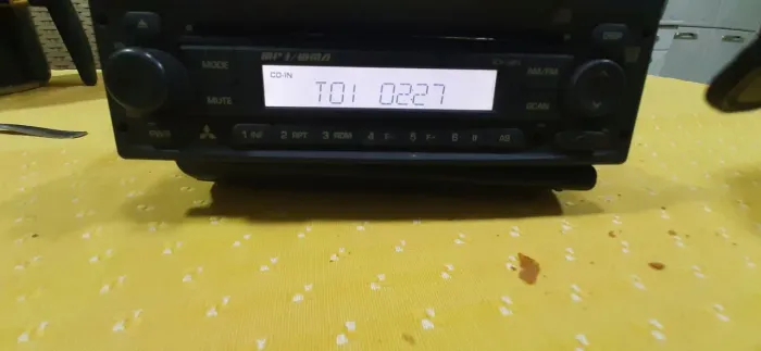 Cd Mitsubishi L200 clarion
