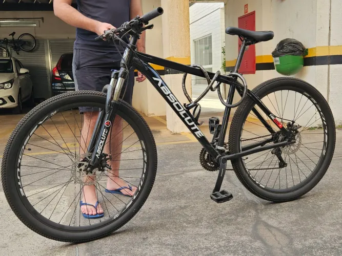 Bicicleta absolute nero 5 com câmbio animado original e suspensão absolute aro29