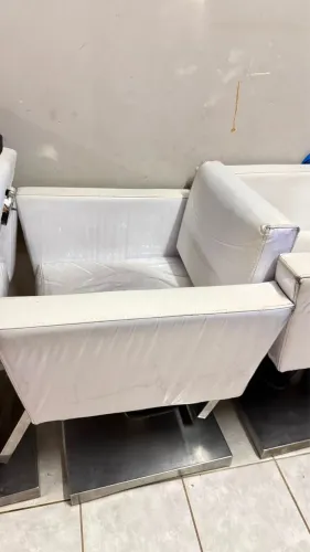 Vendo cadeira para salão de beleza
