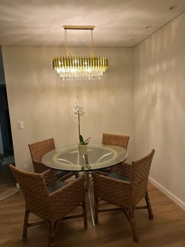 Mesa de jantar redonda