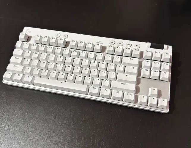 Teclado logitech g pro X tkl rapid