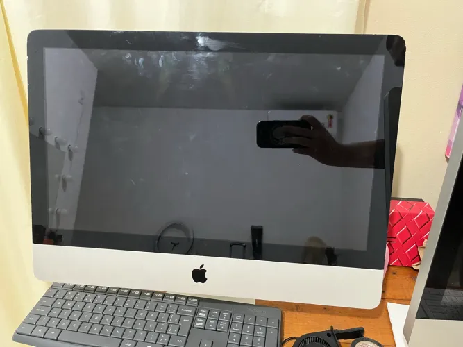 Monitor 21,5" Full HD IPS (Tela LG original de iMac 2011) - HDMI/VGA