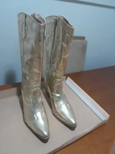 BOTA TEXANA DOURADA N°35